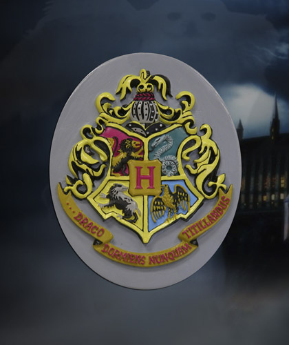 NECAOnline.com | DISCONTINUED - Harry Potter and the Half-Blood Prince - Magnet - Resin Hogwarts Crest
